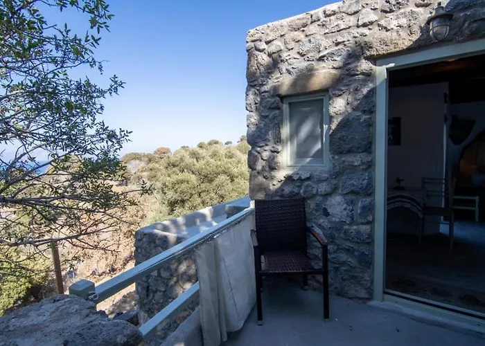 Messes Traditional Stone House With Amazing Sea View 2 Mandrákion