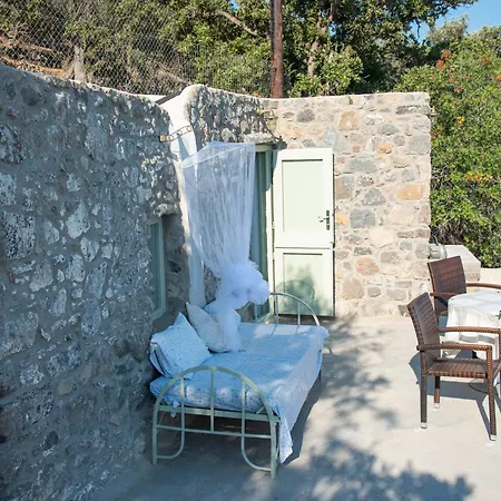 Messes Traditional Stone House With Amazing Sea View 2 Case de vacanță